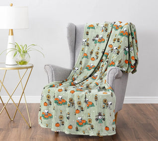 Berkshire Peanuts Halloween Plush 55x70 Throw